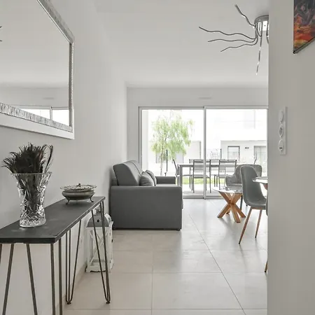 T2 Neuf A4 Rdj-piscine-acces Direct Plages Et Centre Village- Apartamento