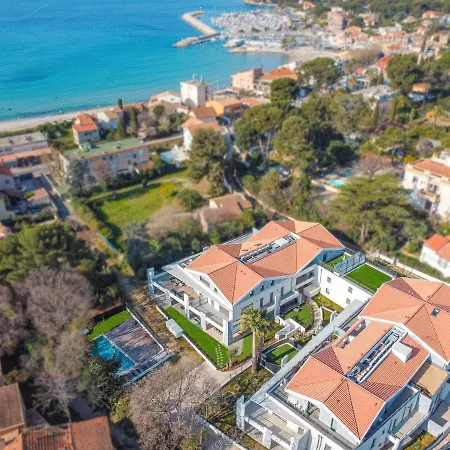 T2 Neuf A4 Rdj-piscine-acces Direct Plages Et Centre Village- Appartement